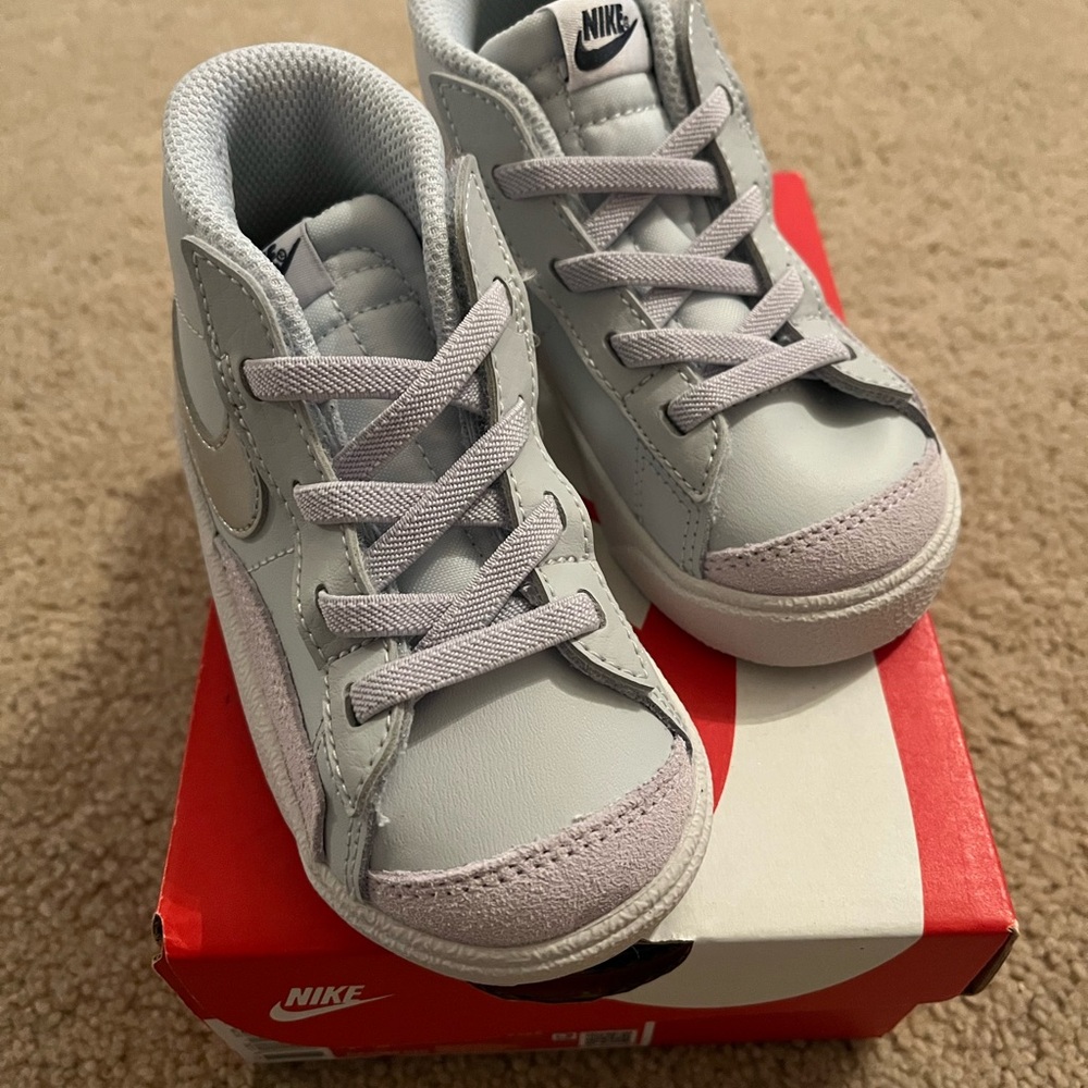 Nike Blazer Mid ‘77 size 7c